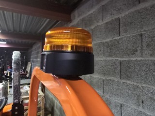 GYROPHARE POUR MICRO TRACTEUR