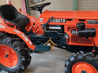 KUBOTA  B7001 D