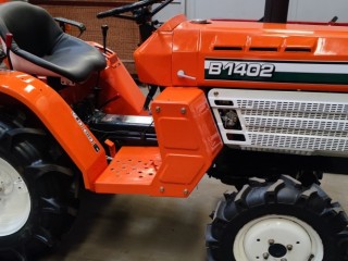 KUBOTA B1402D 