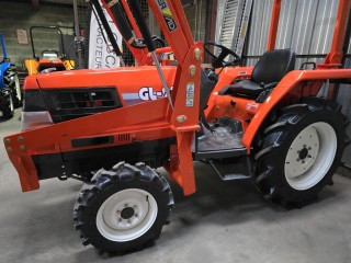 KUBOTA GL 21 CHARGEUR GRIFFES 